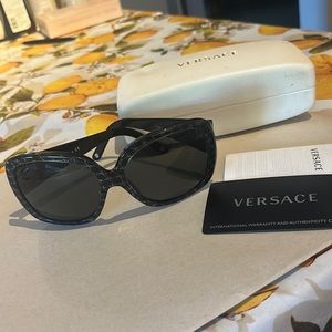 Authentic Women’s Versace sunglasses